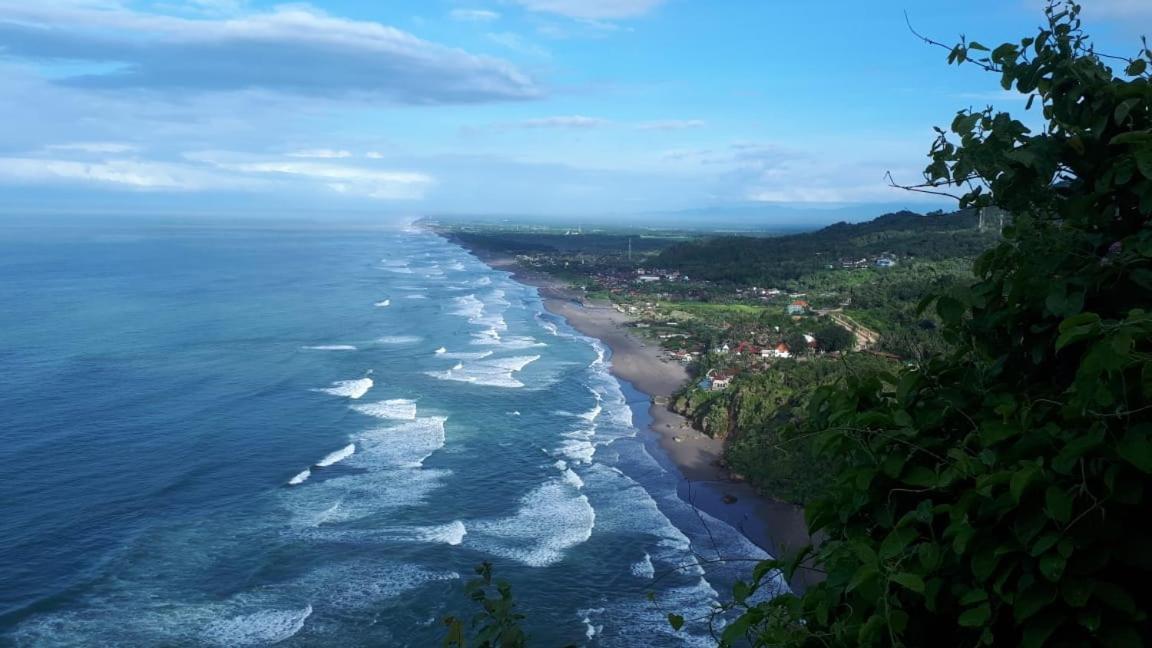 Edge Resort, Yogyakarta Парангтритис Экстерьер фото