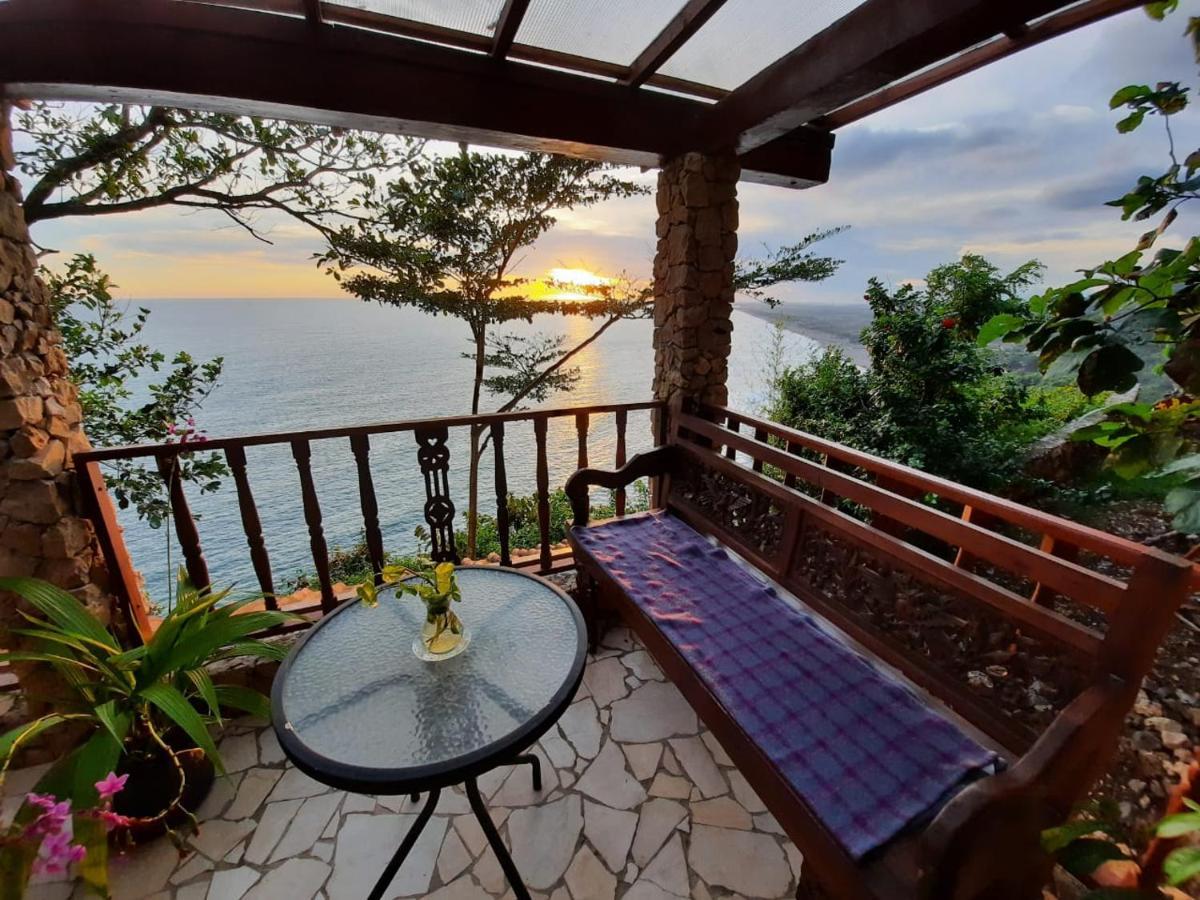 Edge Resort, Yogyakarta Парангтритис Экстерьер фото
